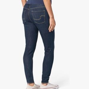 MATERNITY PANTS & ETC… ASSORTMENT